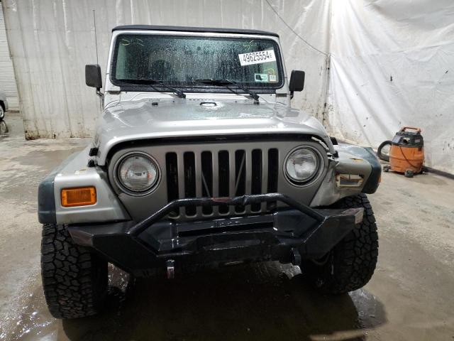 1J4FA29PSYP781168 - 2000 JEEP WRANGLER / SE SILVER photo 5