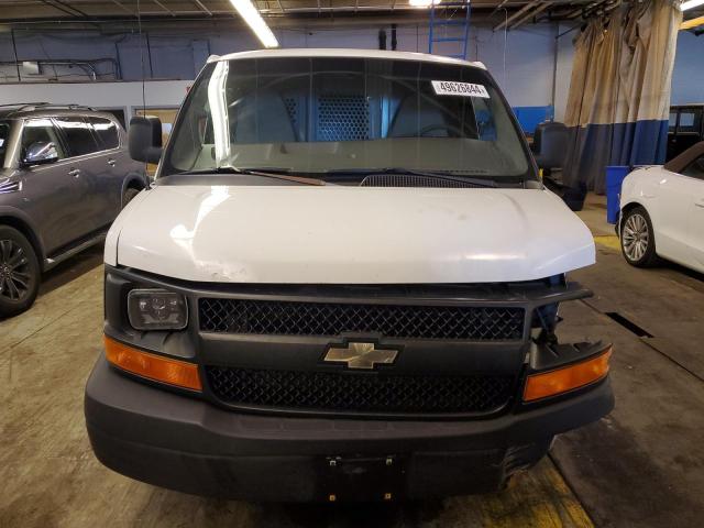 1GCSGAFX5B1105919 - 2011 CHEVROLET EXPRESS G1 WHITE photo 5