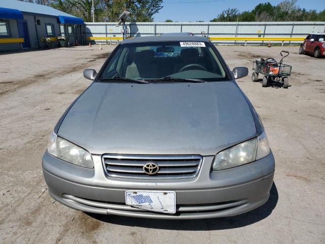 JT2BG22K1Y0515690 - 2000 TOYOTA CAMRY CE GRAY photo 5