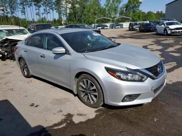 1N4AL3AP3HC261289 - 2017 NISSAN ALTIMA 2.5 SILVER photo 4