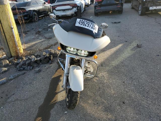 1HD1KHC15NB644315 - 2022 HARLEY-DAVIDSON FLTRX 白色 照片 2