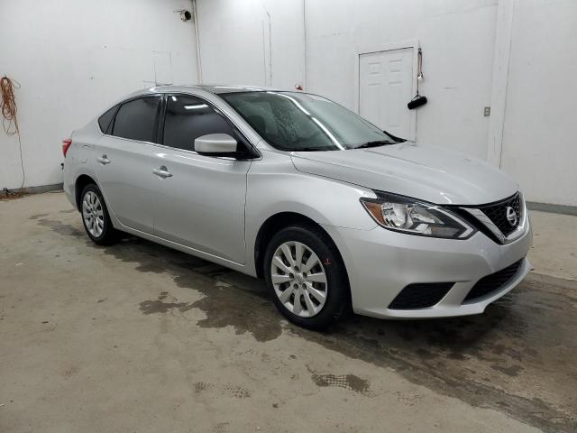 3N1AB7AP0JY284193 - 2018 NISSAN SENTRA S SILVER photo 4