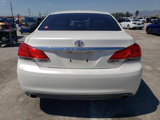 4T1BK3DB4BU397154 - 2011 TOYOTA AVALON BASE 白色 照片 6