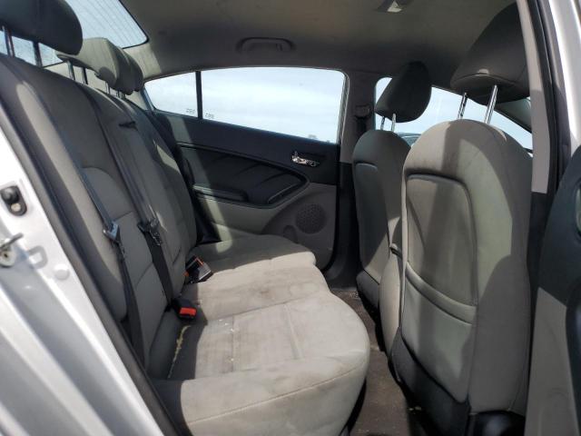 KNAFX4A87G5528162 - 2016 KIA FORTE EX SILVER photo 10