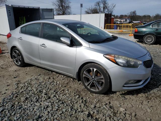 KNAFX4A87G5528162 - 2016 KIA FORTE EX SILVER photo 4
