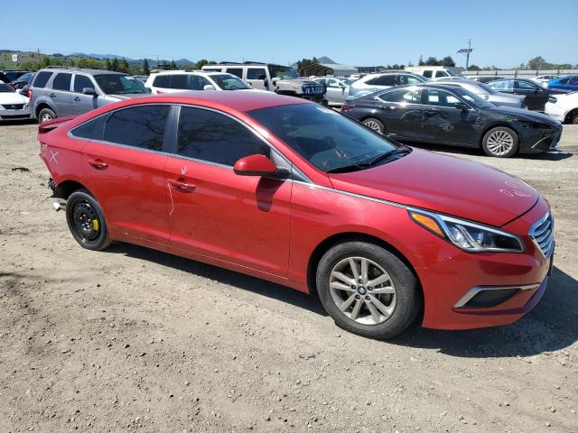 5NPE24AF1HH444755 - 2017 HYUNDAI SONATA SE RED photo 4