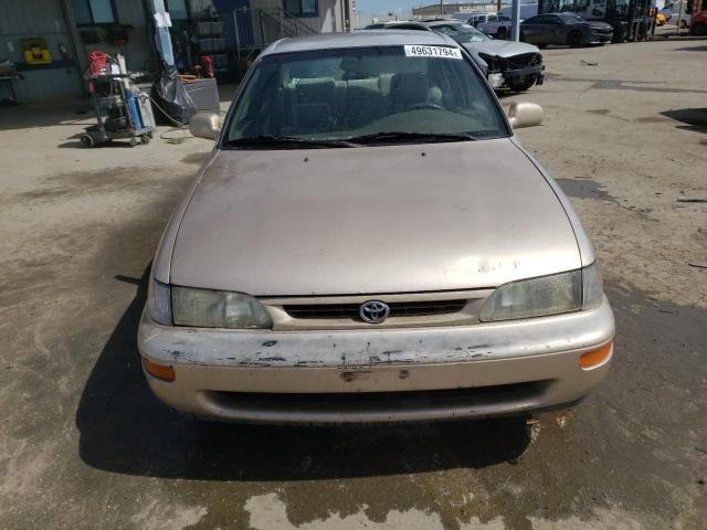 1NXBB02E3TZ402065 - 1996 TOYOTA COROLLA DX GOLD photo 5