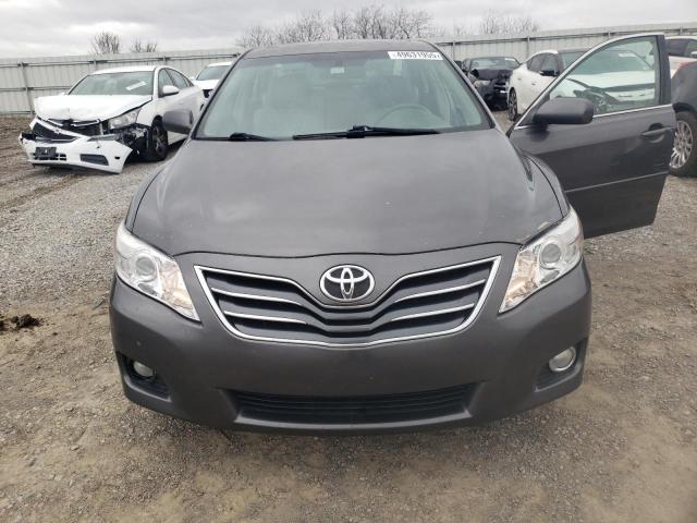 4T4BF3EK8BR101660 - 2011 TOYOTA CAMRY BASE GRAY photo 5