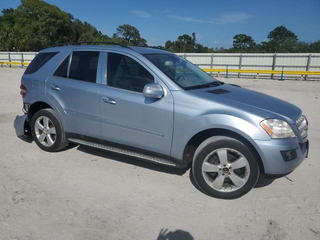 4JGBB8GB0AA598168 - 2010 MERCEDES-BENZ ML 350 4MATIC BLUE photo 4