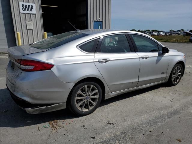 3FA6P0PU5HR329972 - 2017 FORD FUSION SE PHEV SILVER photo 3