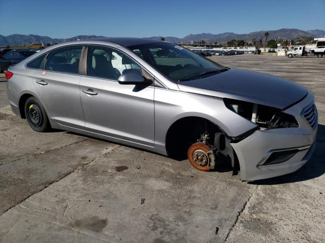 5NPE24AF8GH281455 - 2016 HYUNDAI SONATA SE SILVER photo 4