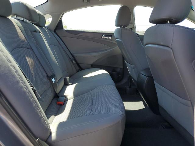 5NPEB4AC8DH665902 - 2013 HYUNDAI SONATA GLS GRAY photo 10