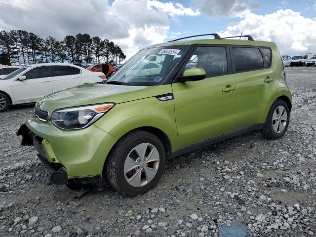 KNDJN2A29F7767136 - 2015 KIA SOUL GREEN photo 1