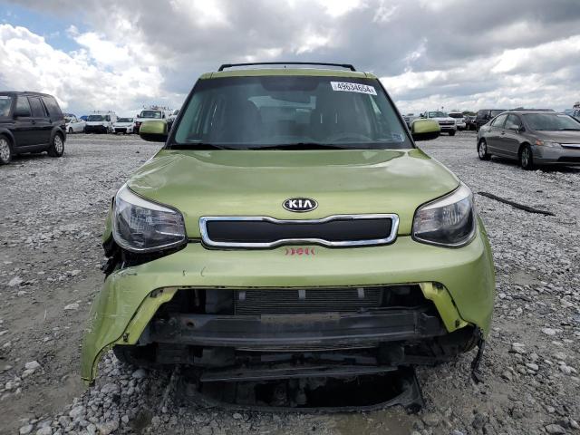 KNDJN2A29F7767136 - 2015 KIA SOUL GREEN photo 5