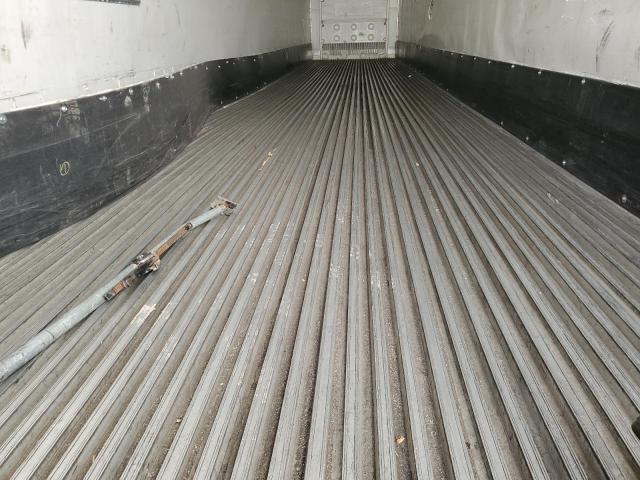 1UYVS2532HU873804 - 2017 UTILITY VS2RA WHITE photo 5