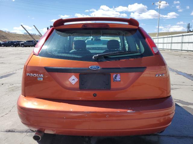 3FAFP31N75R125060 - 2005 FORD FOCUS ZX3 ORANGE photo 6