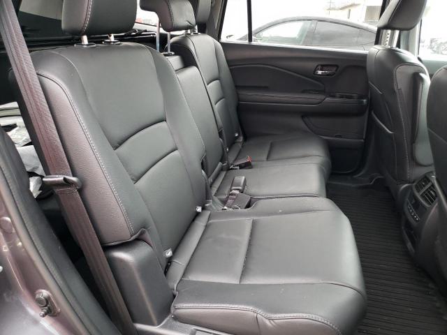 5FNYF6H57JB062020 - 2018 HONDA PILOT EXL GRAY photo 11