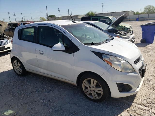 KL8CD6S90EC561328 - 2014 CHEVROLET SPARK 1LT WHITE photo 4