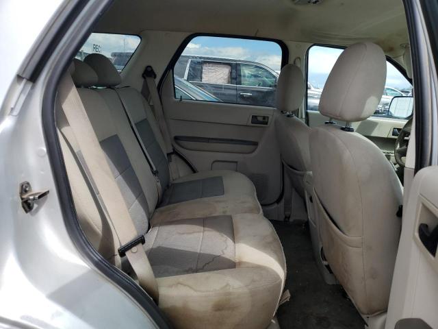 1FMCU93108KC18686 - 2008 FORD ESCAPE XLT SILVER photo 10