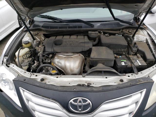 4T4BF3EK3BR120567 - 2011 TOYOTA CAMRY BASE SILVER photo 11