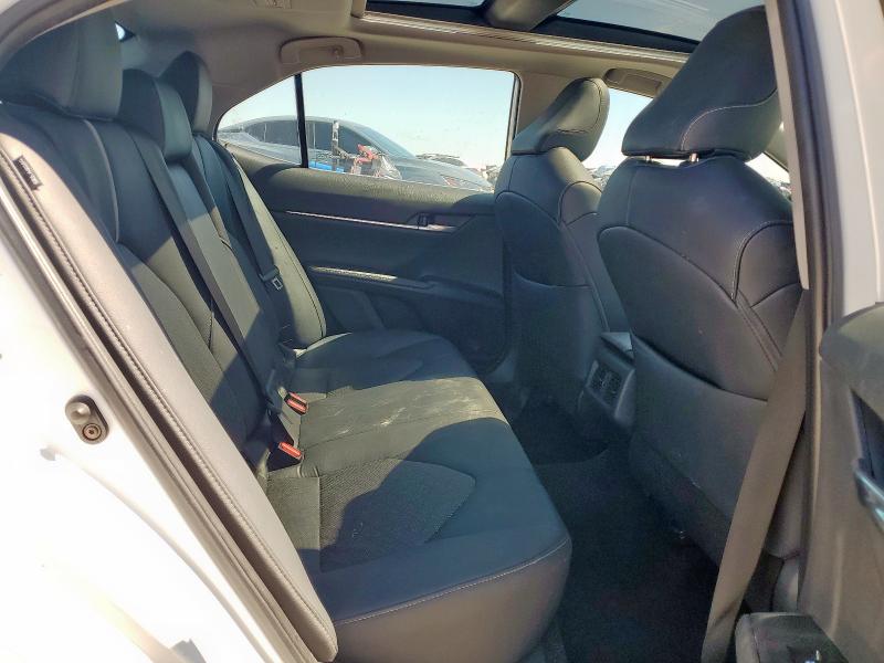 4T1BZ1HK9KU508369 - 2019 TOYOTA CAMRY XSE 白色 照片 10