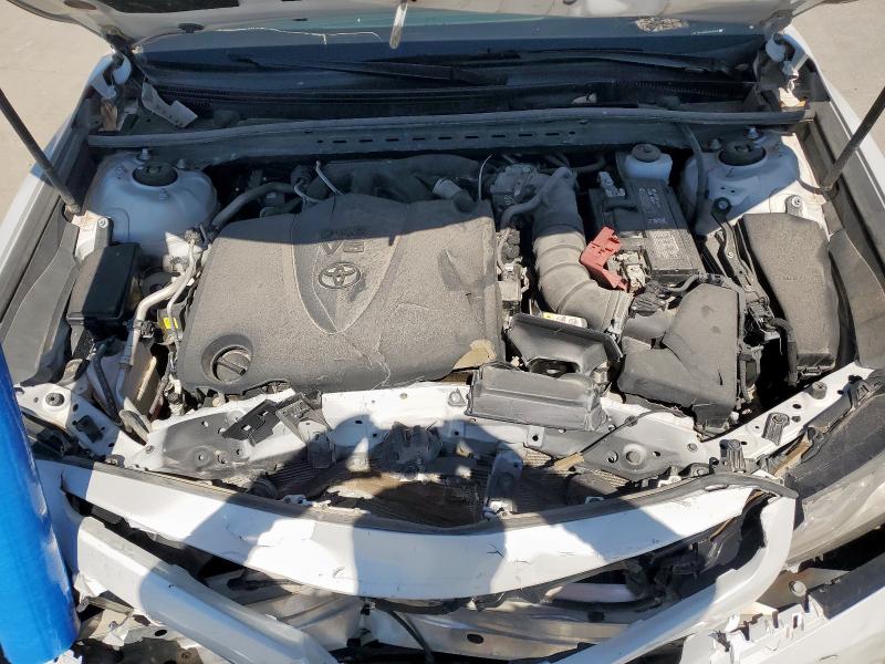 4T1BZ1HK9KU508369 - 2019 TOYOTA CAMRY XSE 白色 照片 11