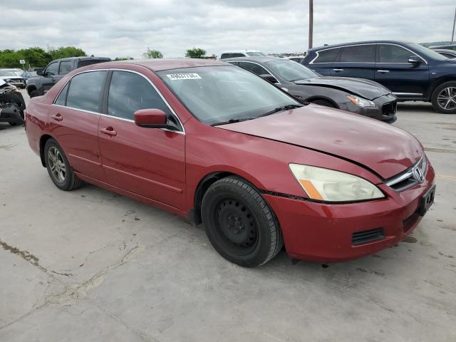 1HGCM56397A213972 - 2007 HONDA ACCORD SE RED photo 4