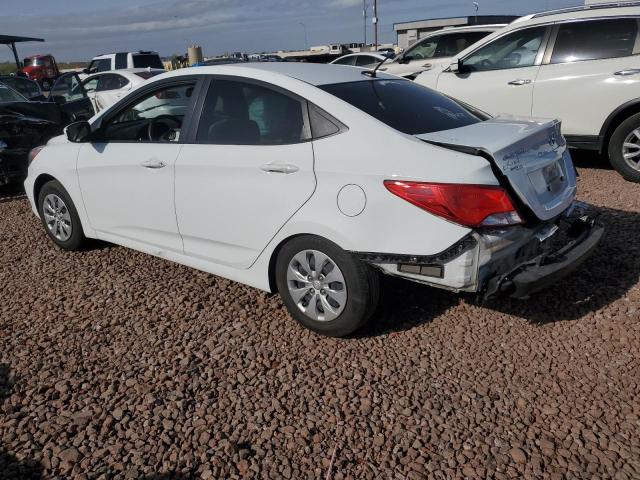 KMHCT4AE1GU099996 - 2016 HYUNDAI ACCENT SE WHITE photo 2