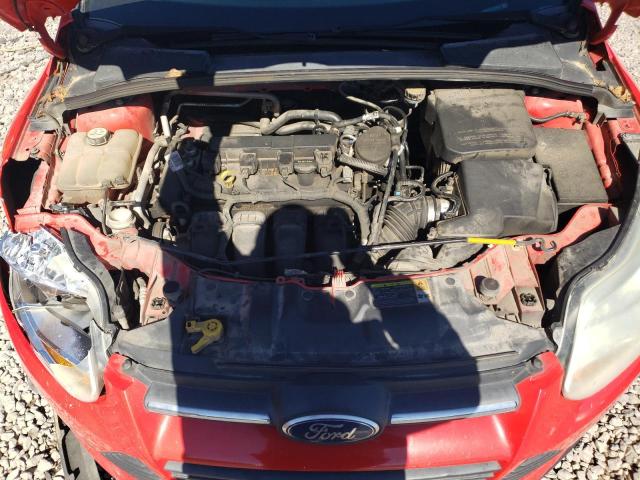 1FAHP3F2XCL332111 - 2012 FORD FOCUS SE RED photo 11