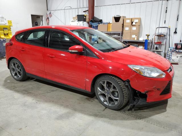 1FADP3K25DL190823 - 2013 FORD FOCUS SE RED photo 4