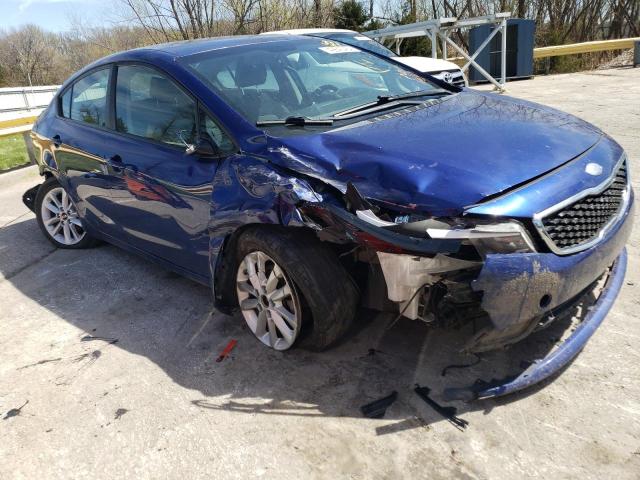 3KPFL4A79HE124548 - 2017 KIA FORTE LX BLUE photo 4