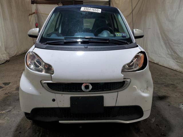 WMEEJ3BA1FK807958 - 2015 SMART FORTWO PURE WHITE photo 5