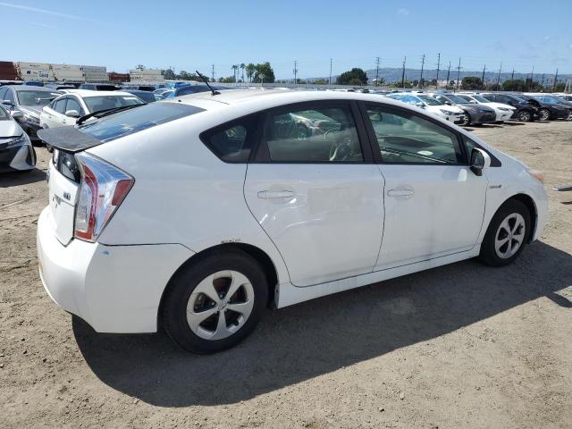 JTDKN3DU8D5562262 - 2013 TOYOTA PRIUS WHITE photo 3