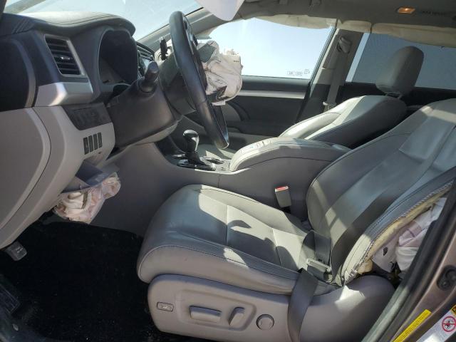 5TDKKRFH8GS134993 - 2016 TOYOTA HIGHLANDER XLE GRAY photo 7