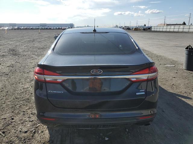 3FA6P0HD4JR198280 - 2018 FORD FUSION SE BLACK photo 6