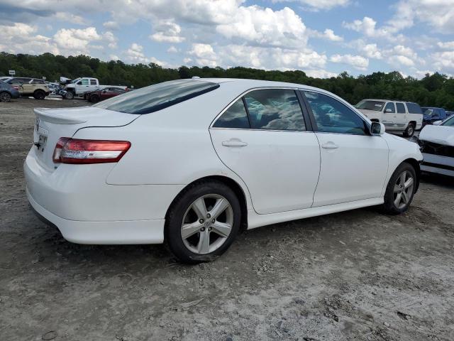 4T1BF3EK4BU644658 - 2011 TOYOTA CAMRY BASE WHITE photo 3