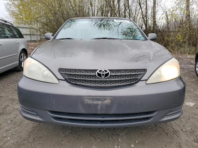4T1BE32K64U834147 - 2004 TOYOTA CAMRY LE GRAY photo 5