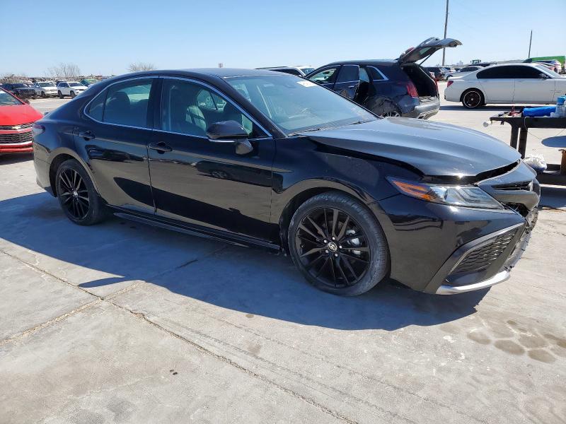 4T1K61AK8NU003849 - 2022 TOYOTA CAMRY XSE BLACK photo 4