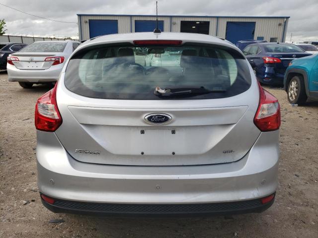 1FAHP3M2XCL220167 - 2012 FORD FOCUS SEL SILVER photo 6