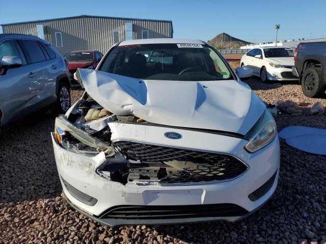 1FADP3K28GL338323 - 2016 FORD FOCUS SE WHITE photo 5