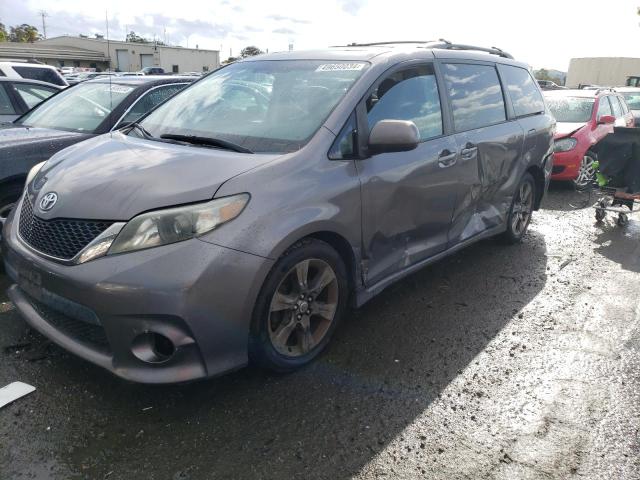 5TDXK3DC8BS135323 - 2011 TOYOTA SIENNA SPORT GRAY photo 1