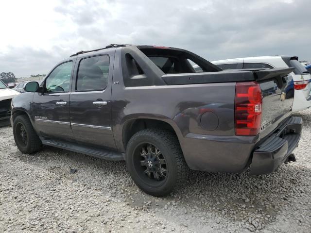 3GNVKGE03AG226815 - 2010 CHEVROLET AVALANCHE LTZ GRAY photo 2