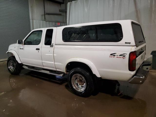 1N6ED26Y6YC324368 - 2000 NISSAN FRONTIER KING CAB XE WHITE photo 2