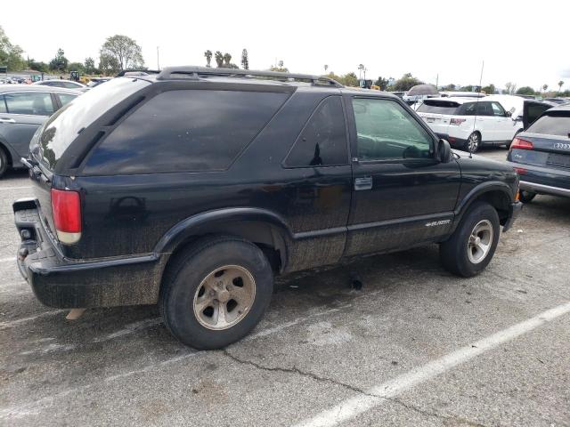 1GNCS18W3WK247393 - 1998 CHEVROLET BLAZER BLACK photo 3