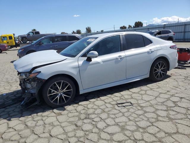 4T1G31AK3RU068029 - 2024 TOYOTA CAMRY SE NIGHT SHADE WHITE photo 1