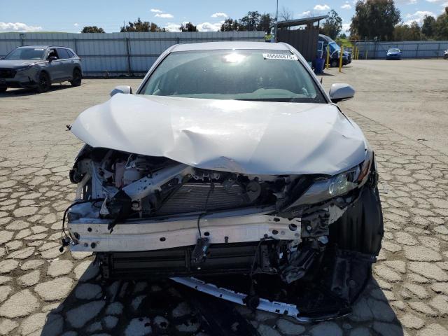 4T1G31AK3RU068029 - 2024 TOYOTA CAMRY SE NIGHT SHADE WHITE photo 5