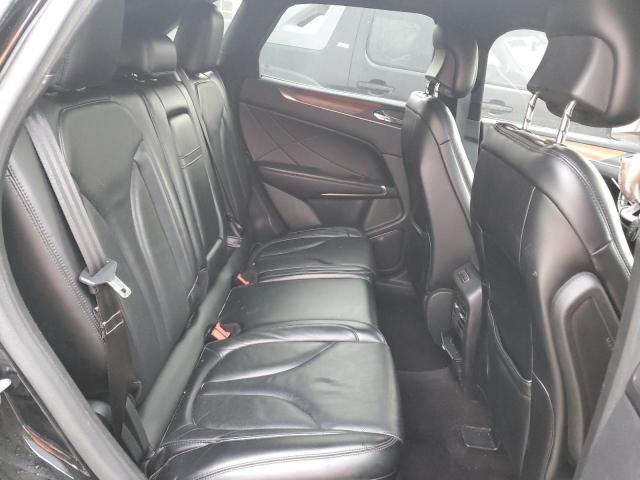 5LMCJ3D90HUL15978 - 2017 LINCOLN MKC RESERVE შავი ფოტო 10