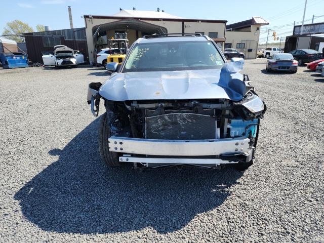 5TDGZRBH1NS222272 - 2022 TOYOTA HIGHLANDER XLE BLUE photo 11