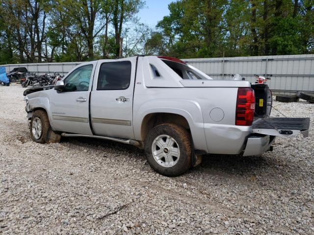 3GNTKFE35BG333684 - 2011 CHEVROLET AVALANCHE LT SILVER photo 2