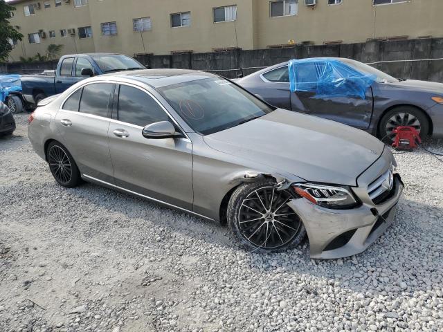 55SWF8DBXKU312817 - 2019 MERCEDES-BENZ C 300 SILVER photo 4